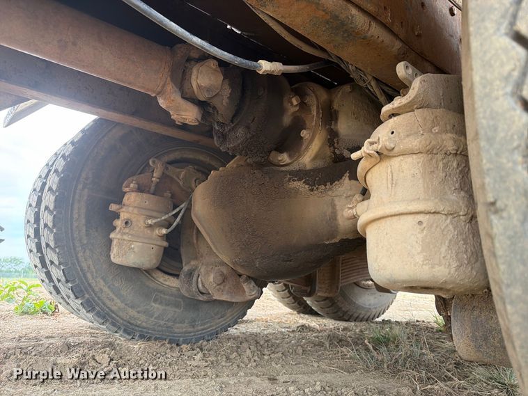 image for item FK5084 1971 Mack R685 water truck