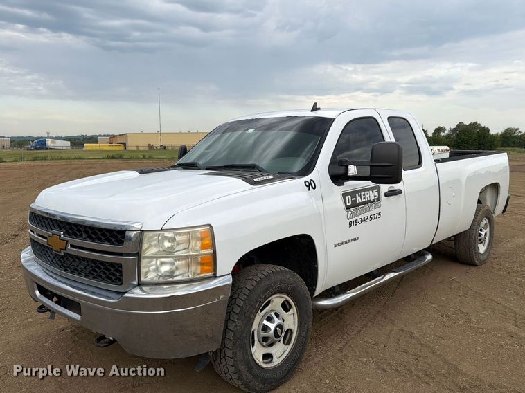 2013 Chevrolet Silverado 2500HD Ext. Cab pickup truck