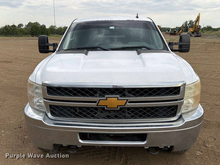 image for item FK5086 2013 Chevrolet Silverado 2500HD Ext. Cab pickup truck