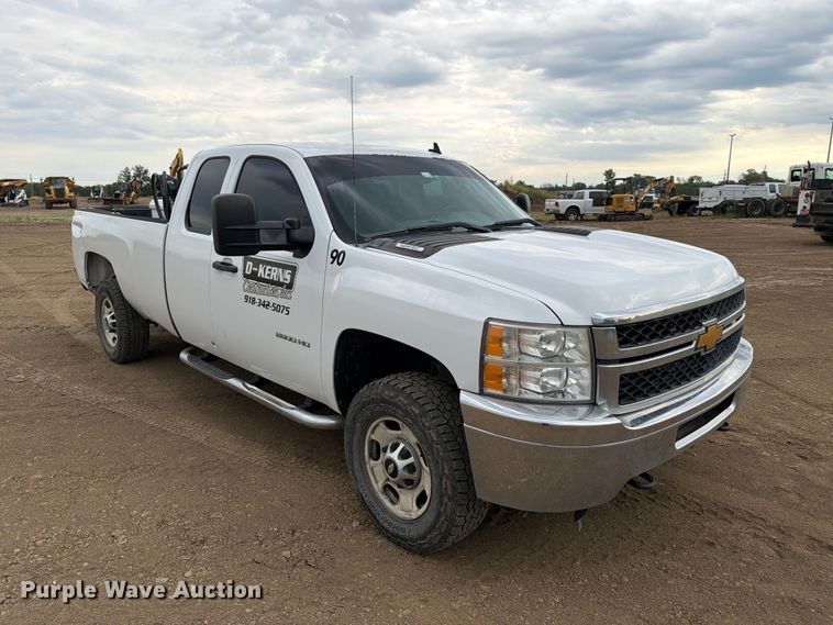 image for item FK5086 2013 Chevrolet Silverado 2500HD Ext. Cab pickup truck