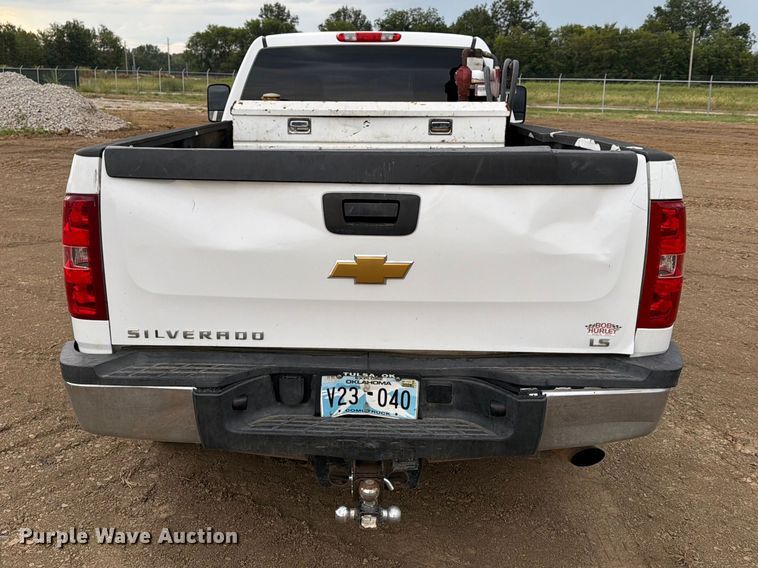 image for item FK5086 2013 Chevrolet Silverado 2500HD Ext. Cab pickup truck