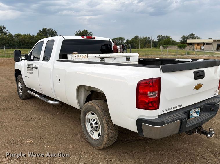 image for item FK5086 2013 Chevrolet Silverado 2500HD Ext. Cab pickup truck
