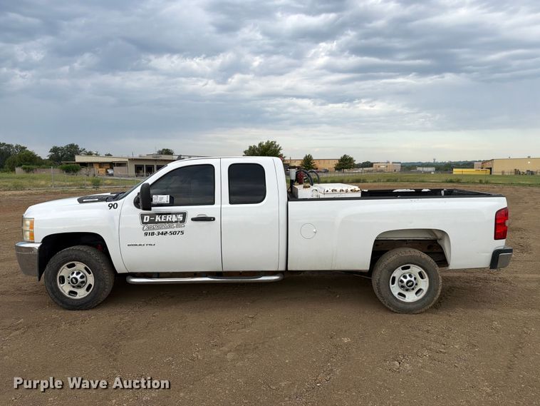 image for item FK5086 2013 Chevrolet Silverado 2500HD Ext. Cab pickup truck