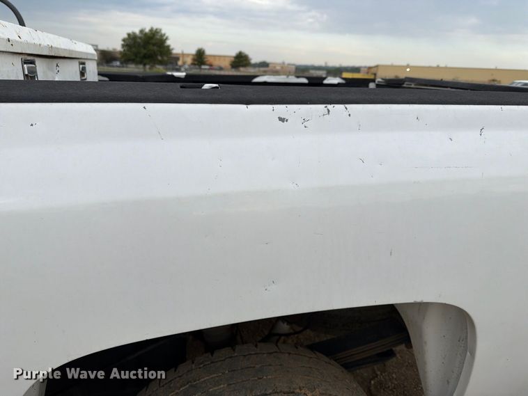 image for item FK5086 2013 Chevrolet Silverado 2500HD Ext. Cab pickup truck