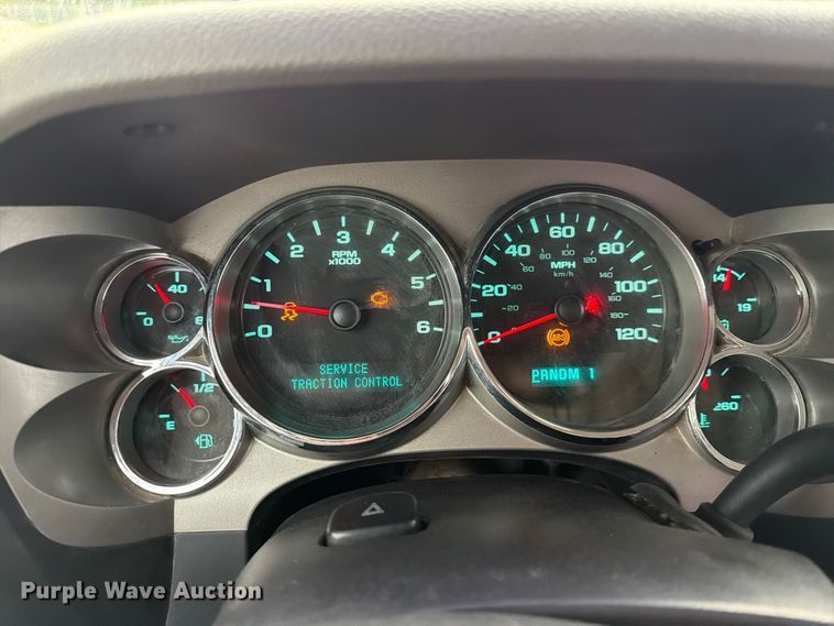 image for item FK5086 2013 Chevrolet Silverado 2500HD Ext. Cab pickup truck