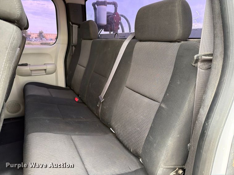 image for item FK5086 2013 Chevrolet Silverado 2500HD Ext. Cab pickup truck