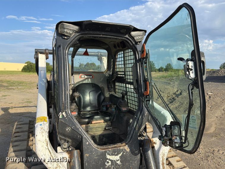 image for item FK5089 2020 Bobcat T76 tracked skid steer loader