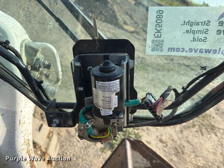 image for item FK5089 2020 Bobcat T76 tracked skid steer loader