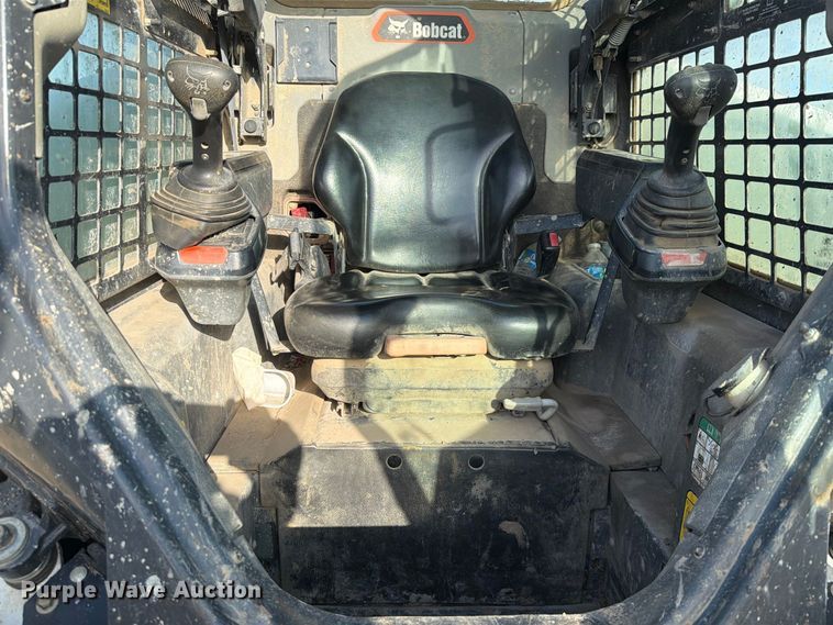 image for item FK5089 2020 Bobcat T76 tracked skid steer loader