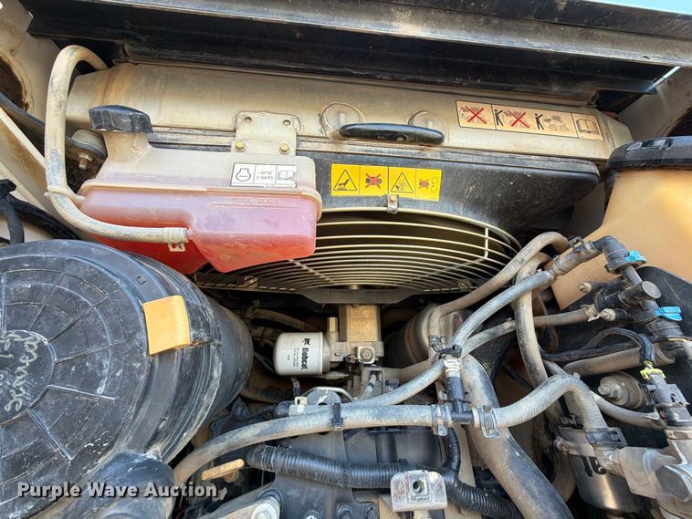 image for item FK5089 2020 Bobcat T76 tracked skid steer loader