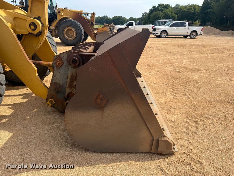 image for item FK5091 1991 Caterpillar 950F wheel loader