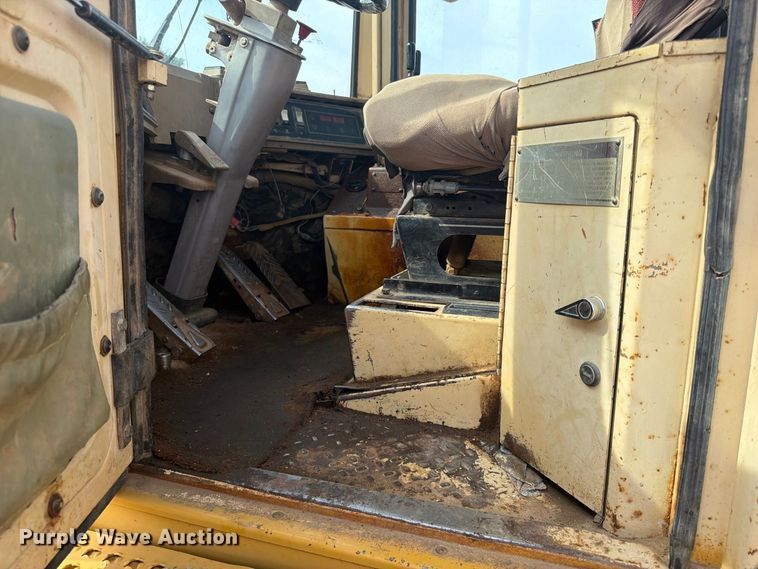 image for item FK5091 1991 Caterpillar 950F wheel loader