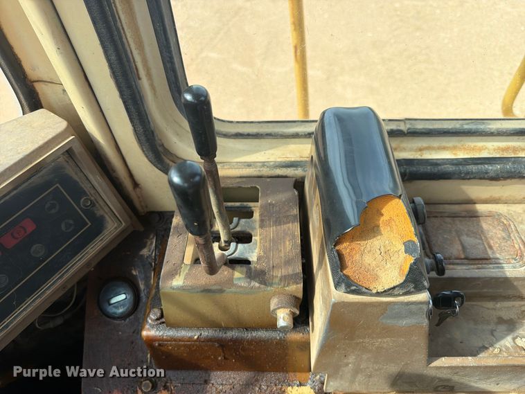image for item FK5091 1991 Caterpillar 950F wheel loader