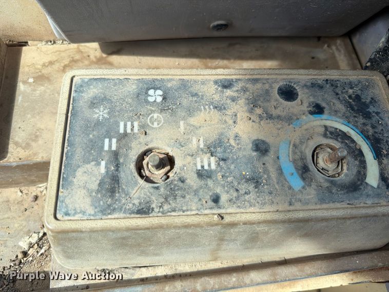 image for item FK5091 1991 Caterpillar 950F wheel loader