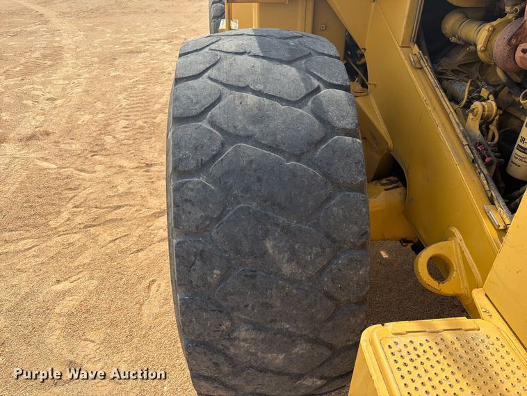 image for item FK5091 1991 Caterpillar 950F wheel loader