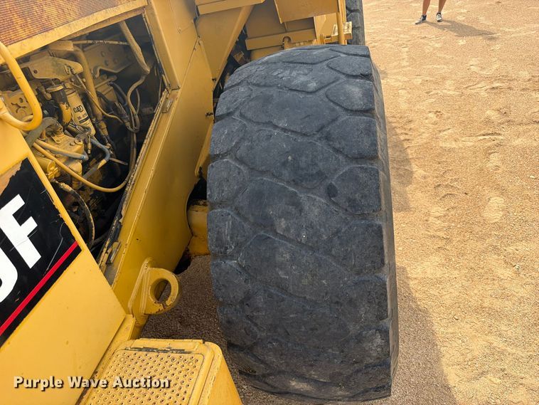 image for item FK5091 1991 Caterpillar 950F wheel loader