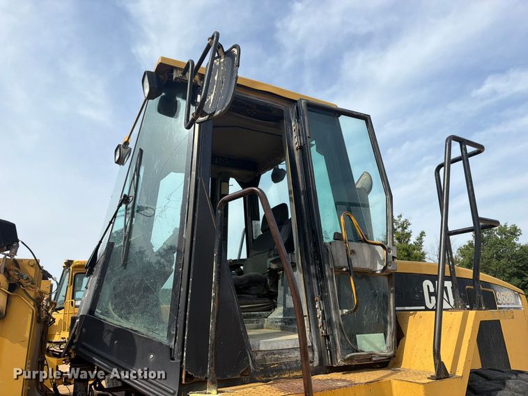 image for item FK5092 1998 Caterpillar 962G wheel loader