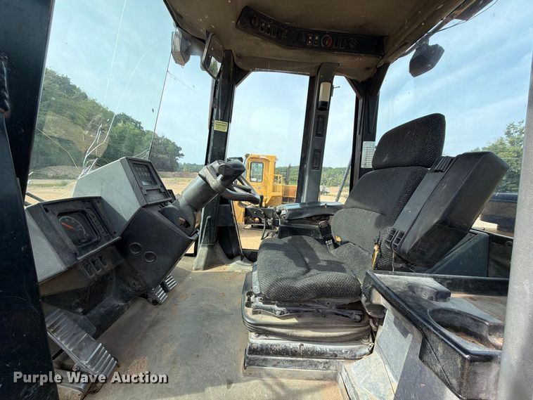 image for item FK5092 1998 Caterpillar 962G wheel loader