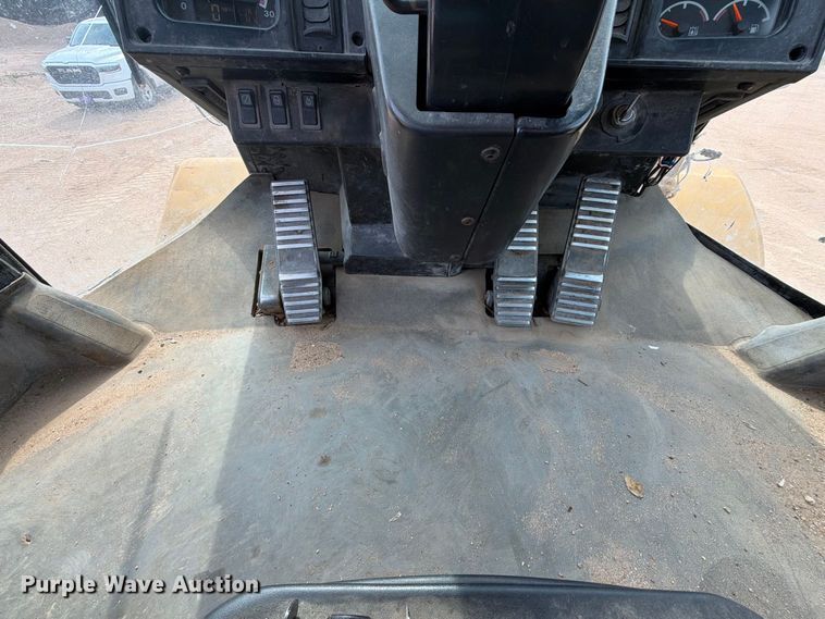 image for item FK5092 1998 Caterpillar 962G wheel loader