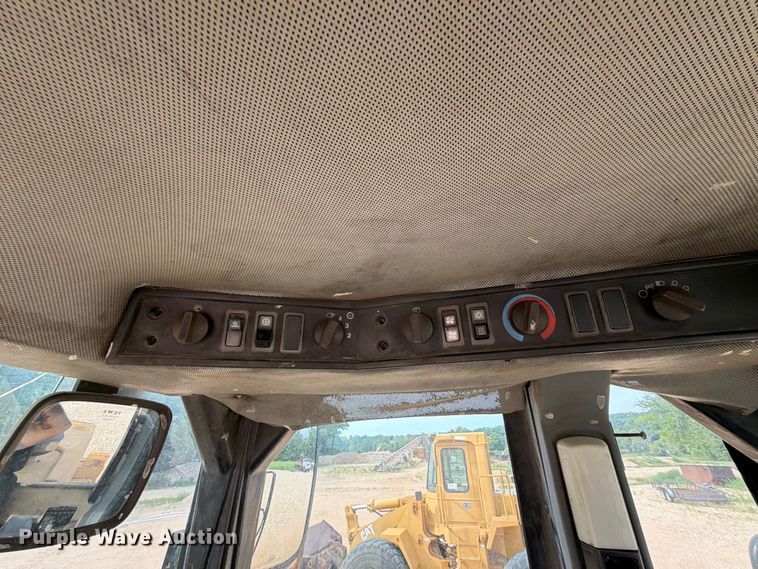 image for item FK5092 1998 Caterpillar 962G wheel loader