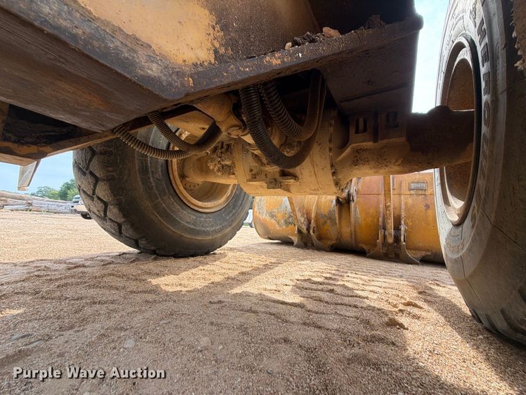image for item FK5092 1998 Caterpillar 962G wheel loader