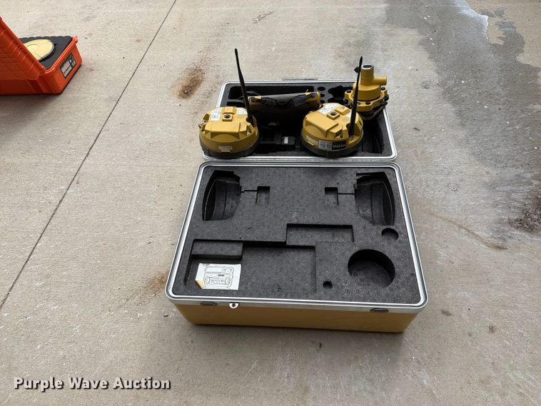 image for item FK5096 Topcon HiPer V GNSS RTK base and rover survey kit