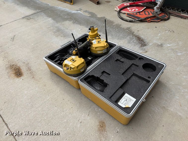 image for item FK5096 Topcon HiPer V GNSS RTK base and rover survey kit