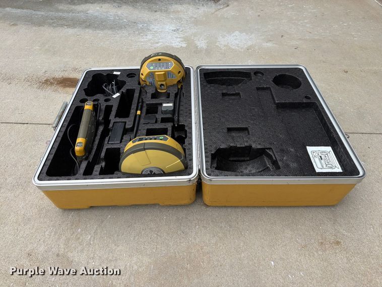 image for item FK5097 Topcon HiPer V GNSS RTK surveying system