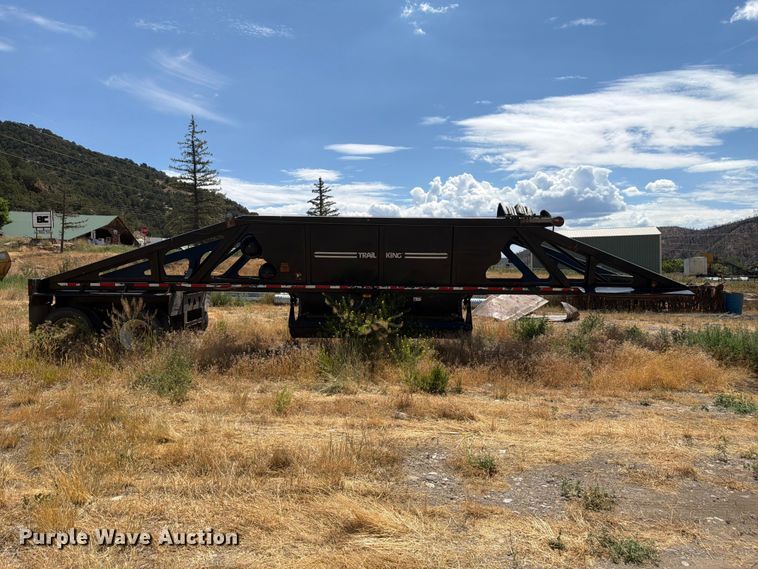 image for item FM7613 2007 Trail King bottom dump trailer
