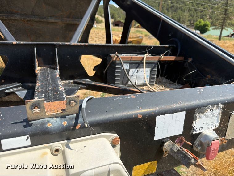 image for item FM7613 2007 Trail King bottom dump trailer