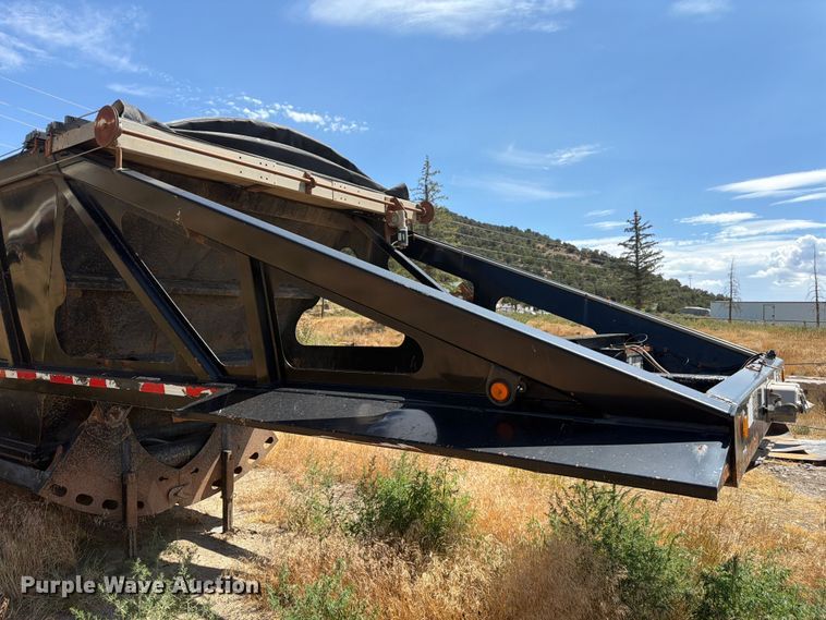 image for item FM7613 2007 Trail King bottom dump trailer