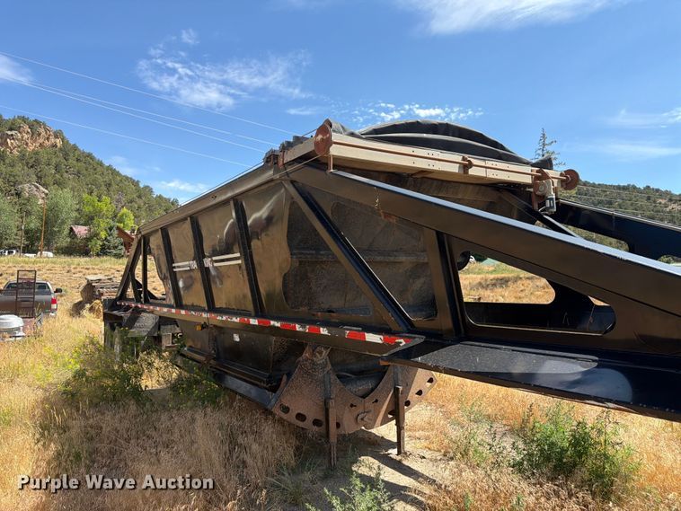 image for item FM7613 2007 Trail King bottom dump trailer