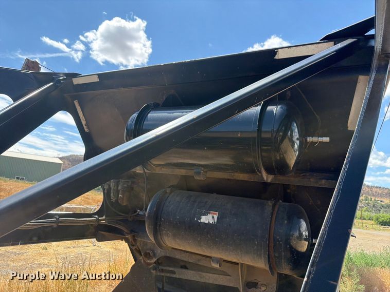 image for item FM7613 2007 Trail King bottom dump trailer