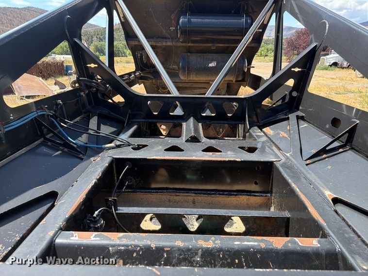 image for item FM7613 2007 Trail King bottom dump trailer