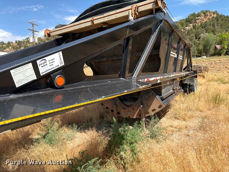 image for item FM7613 2007 Trail King bottom dump trailer