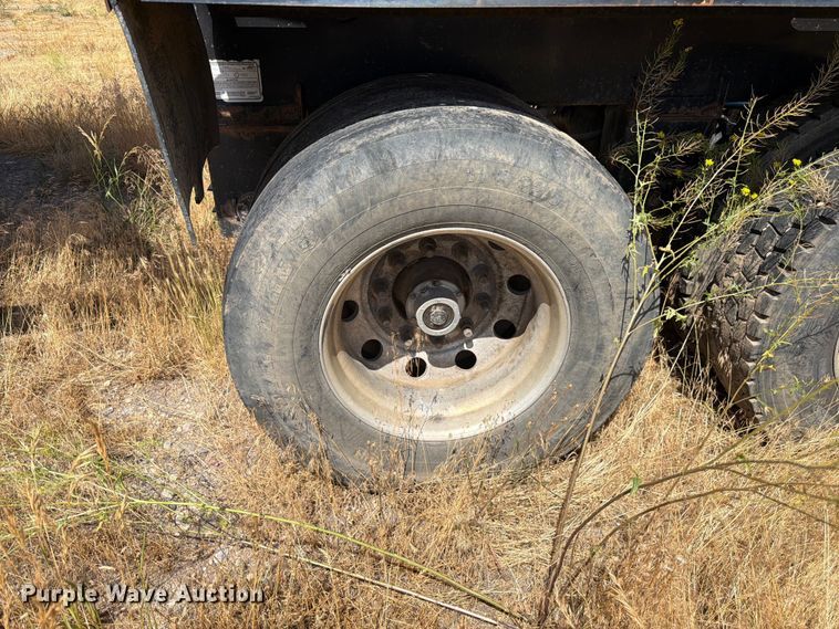 image for item FM7613 2007 Trail King bottom dump trailer