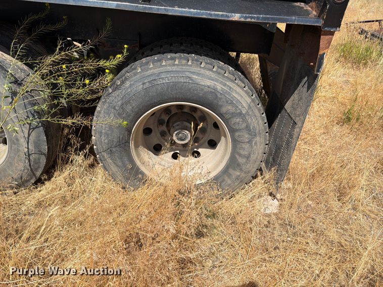 image for item FM7613 2007 Trail King bottom dump trailer