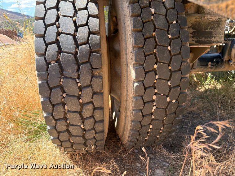 image for item FM7613 2007 Trail King bottom dump trailer