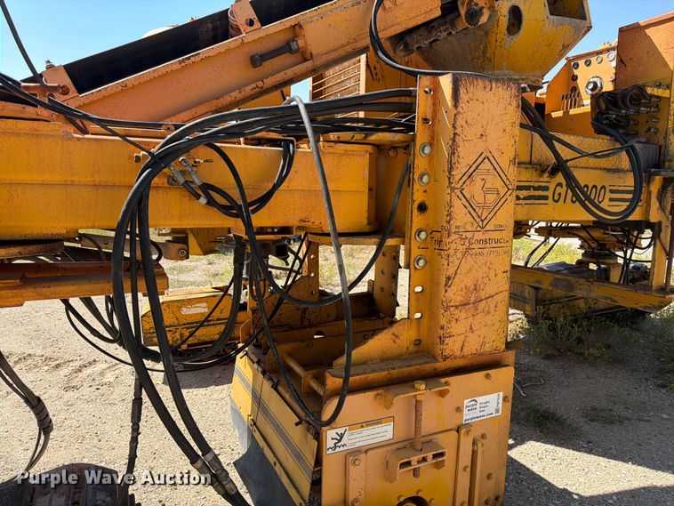 image for item FM7629 Gomaco GT-6300 slipform paver