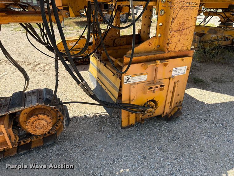 image for item FM7629 Gomaco GT-6300 slipform paver