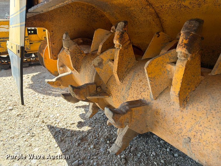 image for item FM7629 Gomaco GT-6300 slipform paver