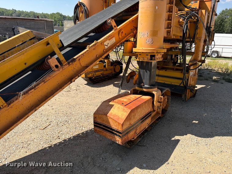 image for item FM7629 Gomaco GT-6300 slipform paver