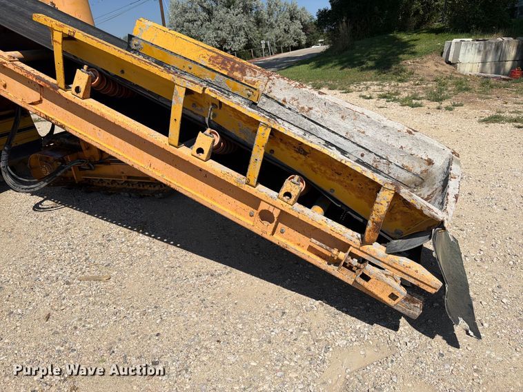image for item FM7629 Gomaco GT-6300 slipform paver