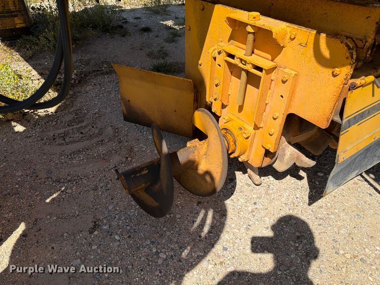image for item FM7629 Gomaco GT-6300 slipform paver