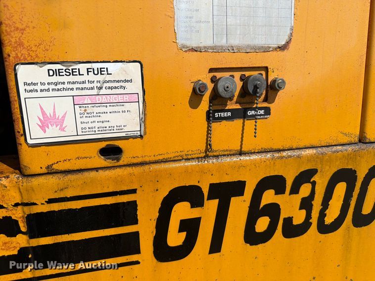 image for item FM7629 Gomaco GT-6300 slipform paver