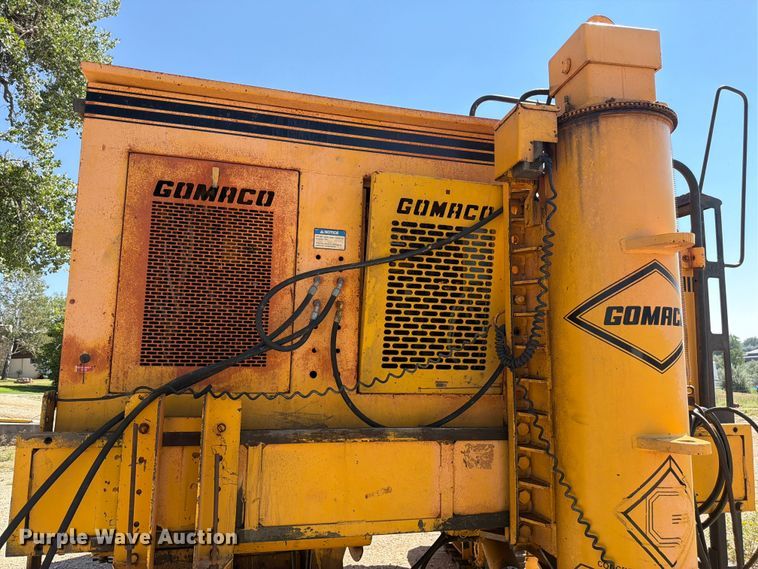 image for item FM7629 Gomaco GT-6300 slipform paver