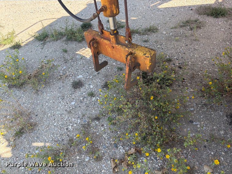 image for item FM7629 Gomaco GT-6300 slipform paver