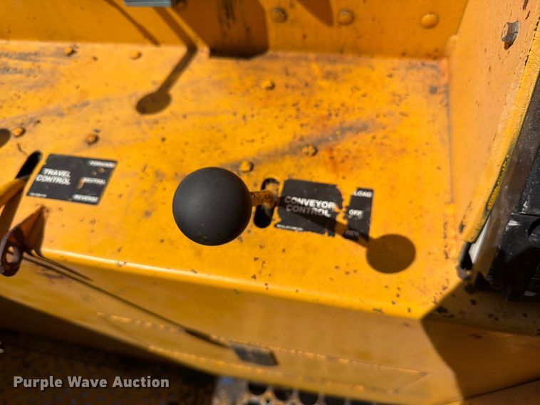 image for item FM7629 Gomaco GT-6300 slipform paver