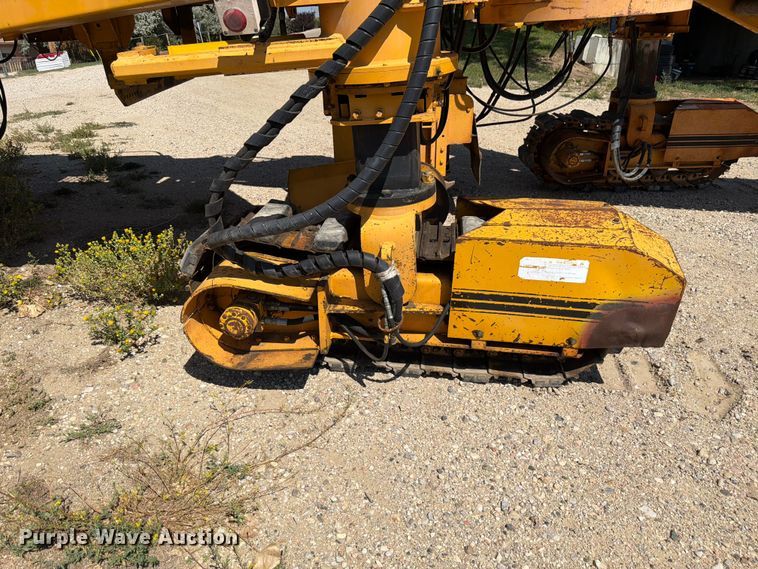 image for item FM7629 Gomaco GT-6300 slipform paver