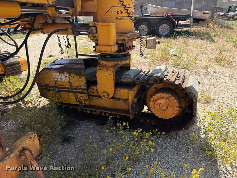 image for item FM7629 Gomaco GT-6300 slipform paver